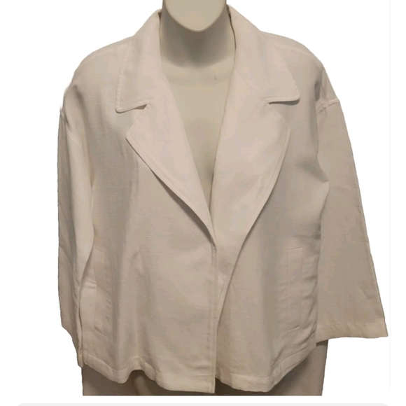 Eileen Fisher Linen Blend Blazer NWOT - Picture 2 of 4
